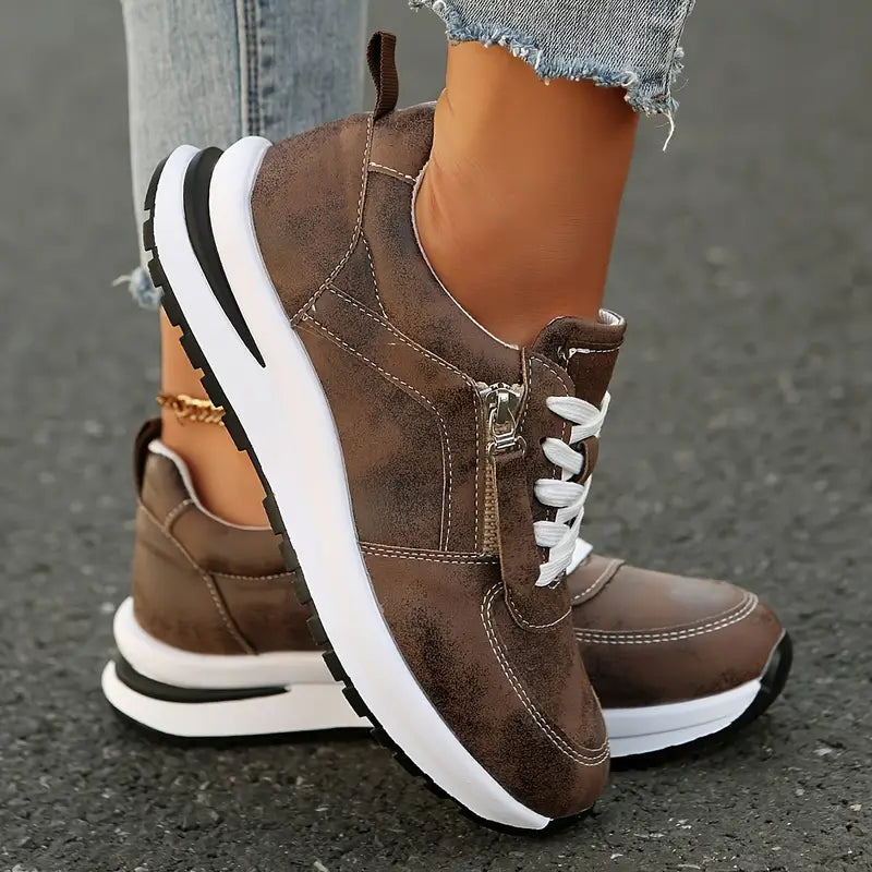 Scarpe sportive ortopediche – la soluzione ideale per piedi gonfi e stanchi