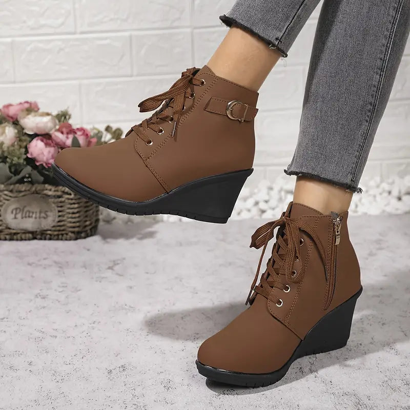 Stivaletti ortopedici – Eleganza e passi senza dolore