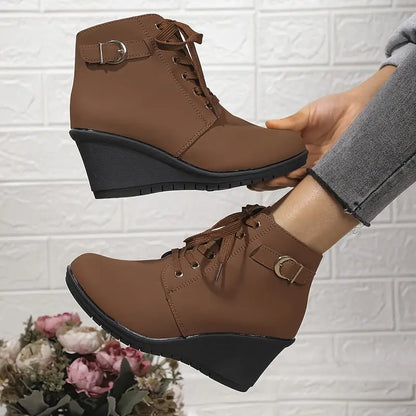 Stivaletti ortopedici – Eleganza e passi senza dolore