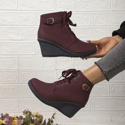 Stivaletti ortopedici – Eleganza e passi senza dolore